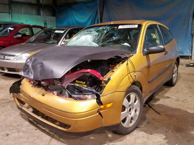 3FAFP31351R108248 - 2001 FORD FOCUS ZX3 YELLOW photo 2