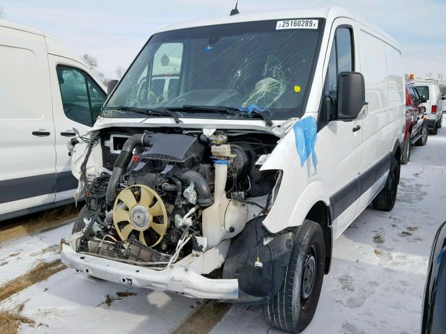 WD3PE7DD8GP305831 - 2016 MERCEDES-BENZ SPRINTER 2 WHITE photo 2