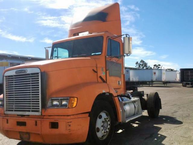 1FUBACA853DK79026 - 2003 FREIGHTLINER CONVENTION UNKNOWN - NOT OK FOR INV. photo 2