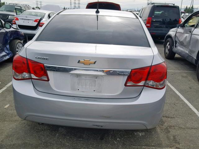 1G1PC5SH1C7321328 - 2012 CHEVROLET CRUZE LS SILVER photo 9