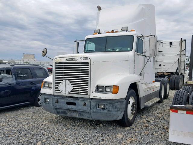 1FUYDMDB1YPF87009 - 2000 FREIGHTLINER CONVENTION WHITE photo 2