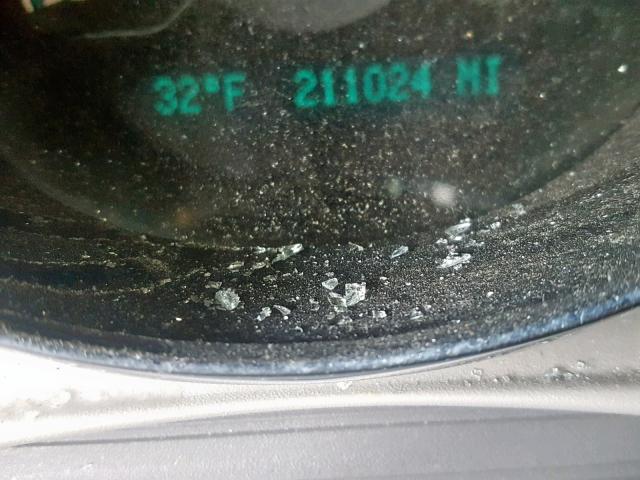 1G1ZB5EBXAF121974 - 2010 CHEVROLET MALIBU LS WHITE photo 8