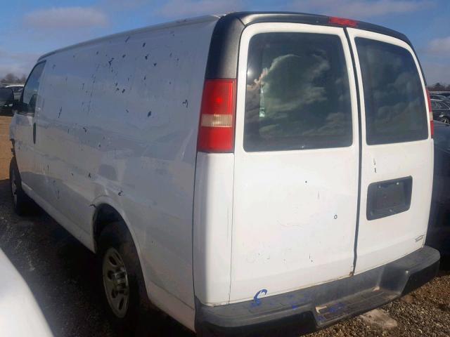 1GCUGADX3A1118162 - 2010 CHEVROLET EXPRESS G1 WHITE photo 3