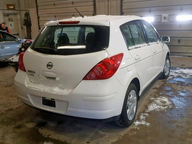 3N1BC1CP1BL419076 - 2011 NISSAN VERSA S WHITE photo 4