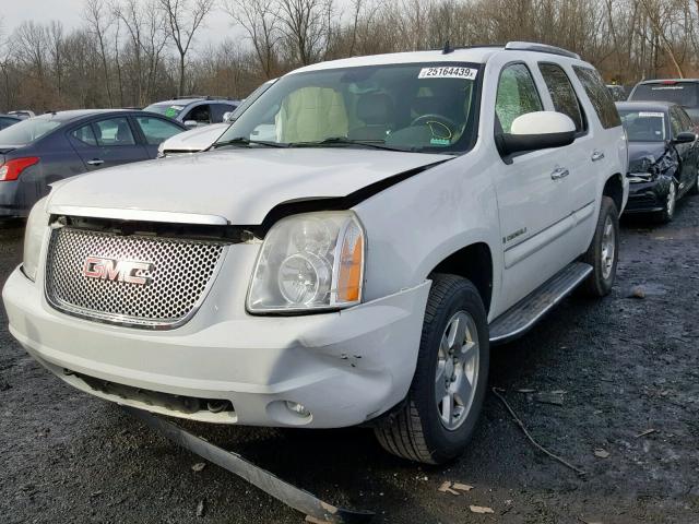 1GKFK63838J202351 - 2008 GMC YUKON DENA WHITE photo 2