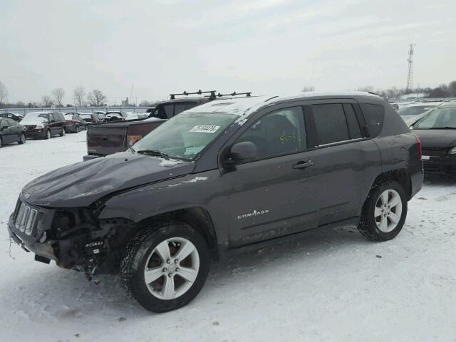 1C4NJDAB1FD364942 - 2015 JEEP COMPASS SP GREEN photo 2