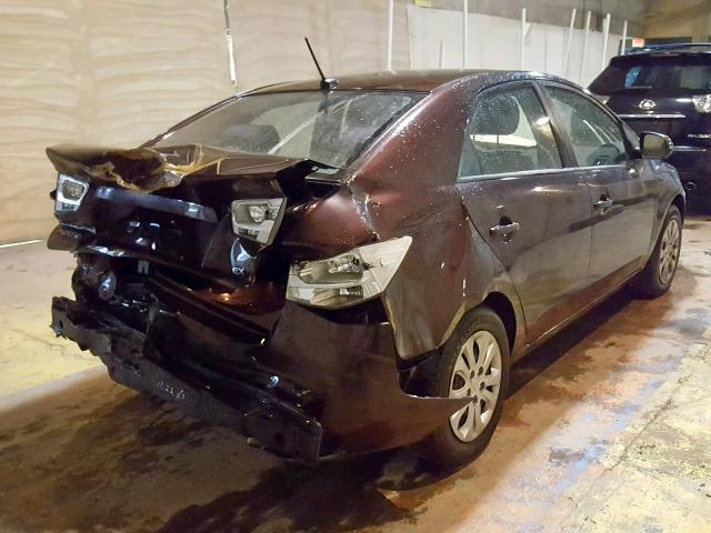 KNAFU4A27B5464590 - 2011 KIA FORTE EX BURGUNDY photo 4