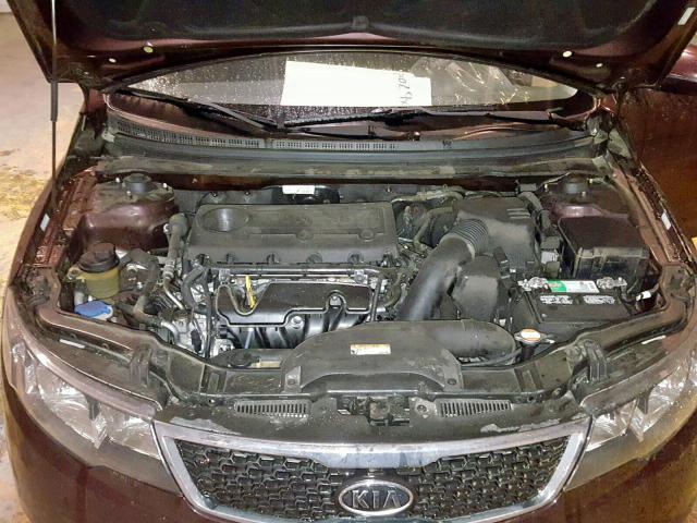 KNAFU4A27B5464590 - 2011 KIA FORTE EX BURGUNDY photo 7