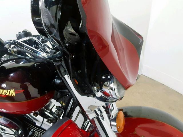 1HD1KEM11AB647588 - 2010 HARLEY-DAVIDSON FLHTK RED photo 18