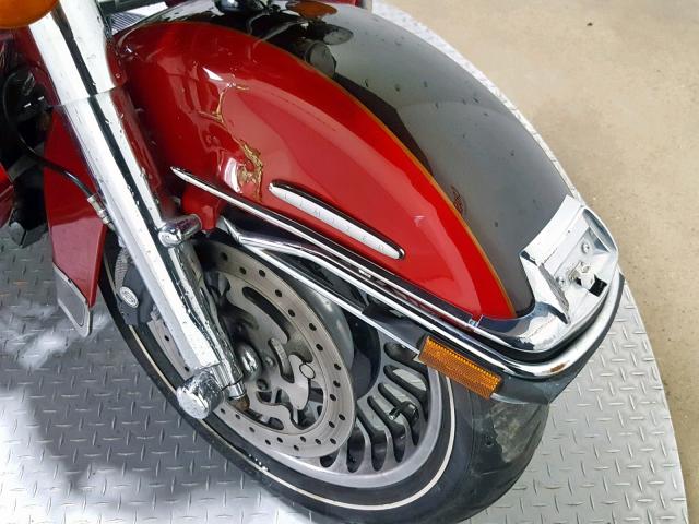 1HD1KEM11AB647588 - 2010 HARLEY-DAVIDSON FLHTK RED photo 19