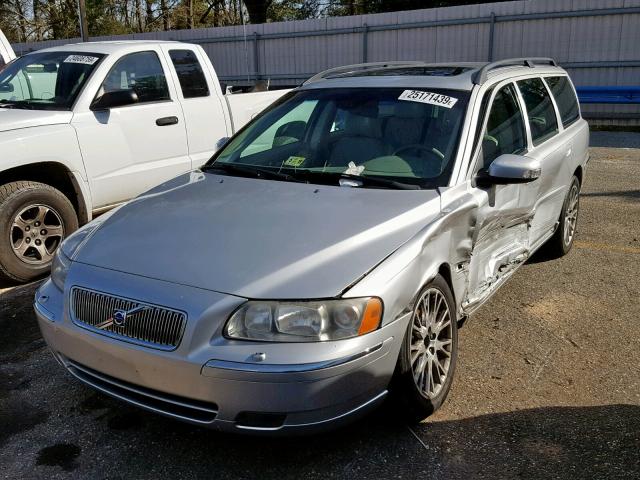 YV1SW592X72674237 - 2007 VOLVO V70 2.5T SILVER photo 2