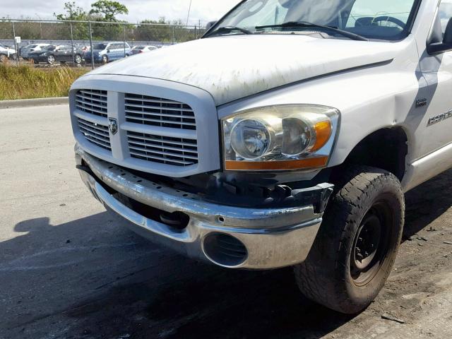 1D7KS28D16J244531 - 2006 DODGE RAM 2500 S WHITE photo 9