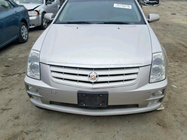 1G6DW677650118361 - 2005 CADILLAC STS SILVER photo 9