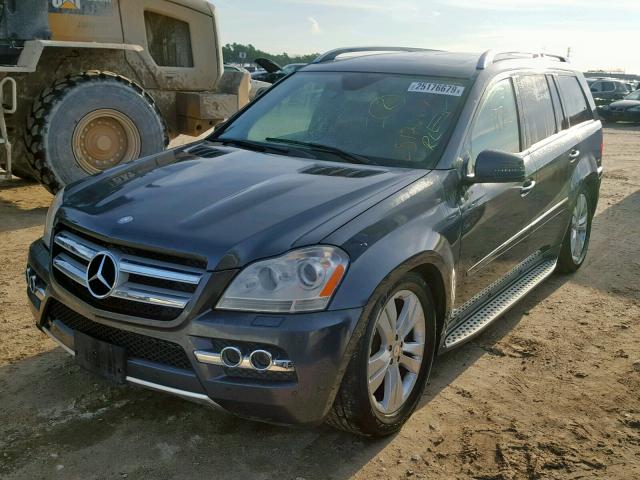 4JGBF7BE1BA740173 - 2011 MERCEDES-BENZ GL 450 4MA GRAY photo 2