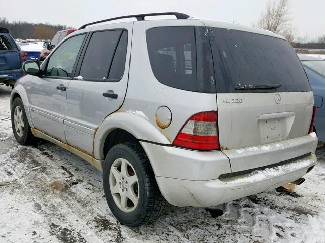 4JGAB54E01A238388 - 2001 MERCEDES-BENZ ML 320 WHITE photo 3