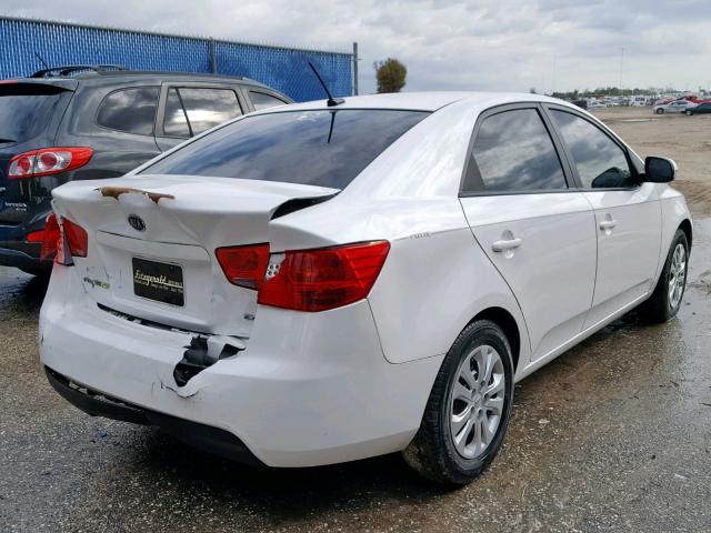 KNAFU4A29C5532423 - 2012 KIA FORTE EX WHITE photo 4