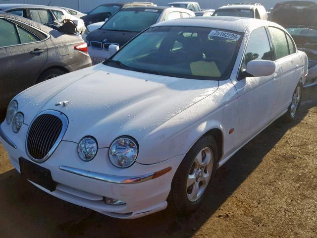 SAJDA01N31FM01132 - 2001 JAGUAR S-TYPE WHITE photo 2