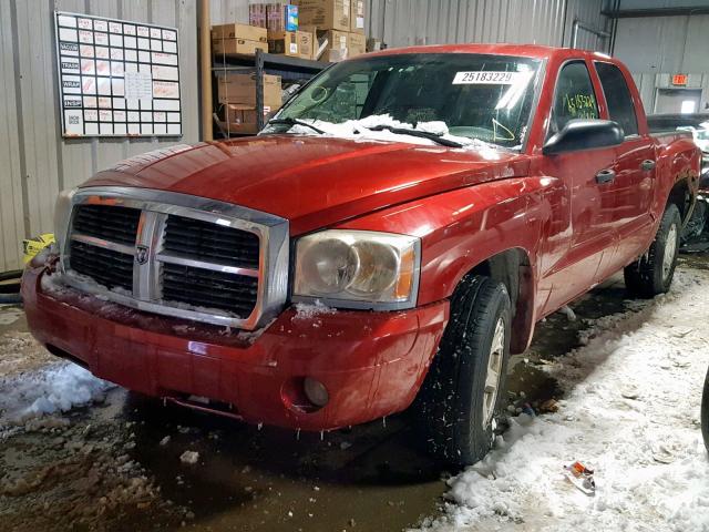 1D7HW48P47S180193 - 2007 DODGE DAKOTA QUA BURGUNDY photo 2