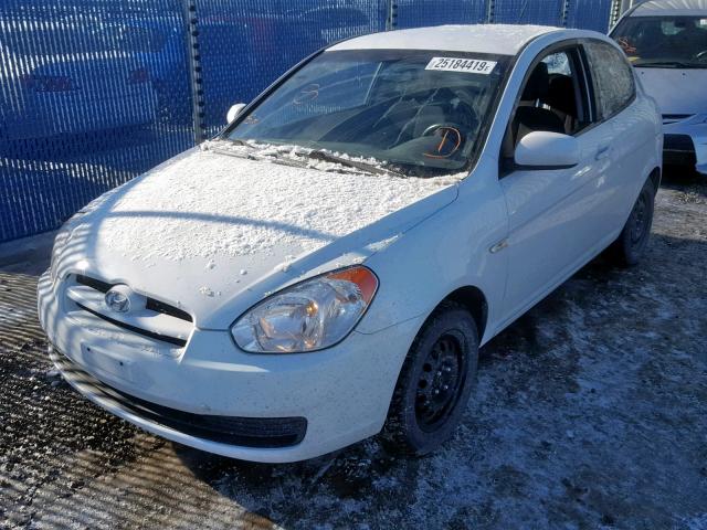 KMHCN3BC1AU160675 - 2010 HYUNDAI ACCENT SE WHITE photo 2