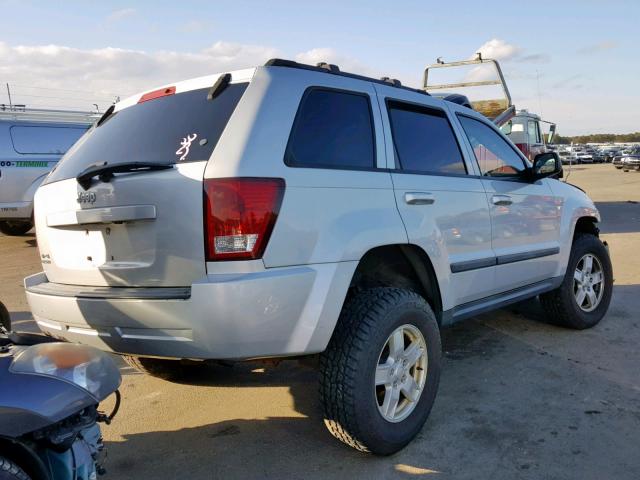 1J8GR48K77C518030 - 2007 JEEP GRAND CHER SILVER photo 4