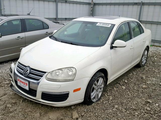 3VWSF71K27M033571 - 2007 VOLKSWAGEN JETTA 2.5 WHITE photo 2