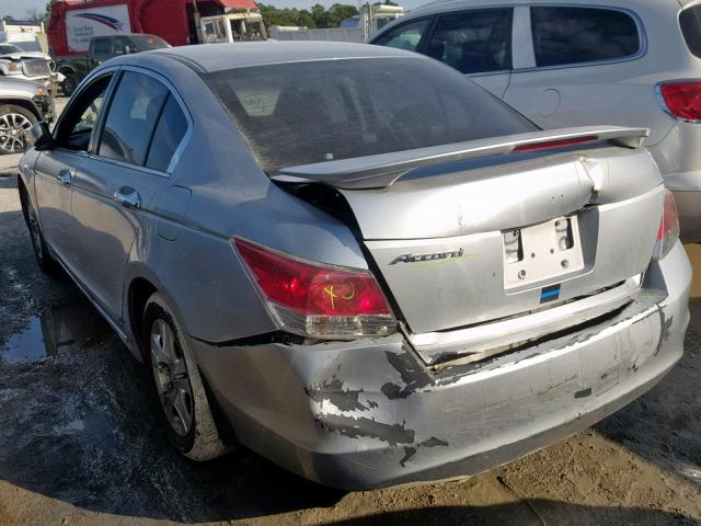 1HGCP26459A017450 - 2009 HONDA ACCORD LXP SILVER photo 3