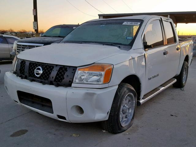 1N6BA0EK9BN320811 - 2011 NISSAN TITAN S WHITE photo 2