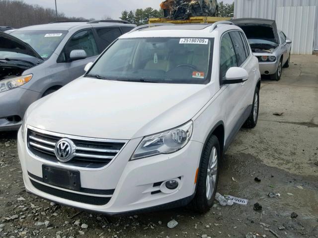 WVGBV75N99W527208 - 2009 VOLKSWAGEN TIGUAN SE WHITE photo 2