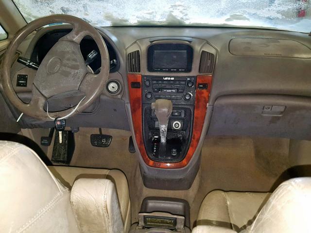 JT6HF10UXY0163557 - 2000 LEXUS RX 300 GREEN photo 9