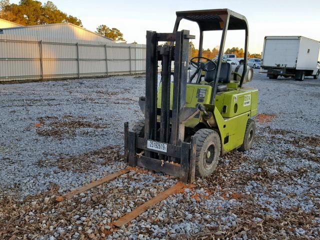 Y35510785506FA - 1982 CLARK FORKLIFT FORKLIFT GREEN photo 2