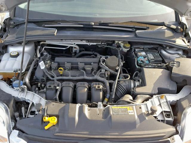 1FAHP3E26CL287945 - 2012 FORD FOCUS S SILVER photo 7