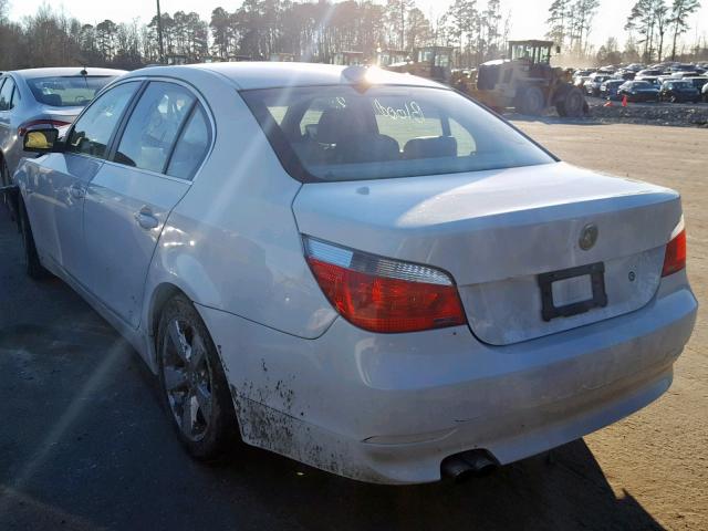 WBANF33547CS40168 - 2007 BMW 525 XI WHITE photo 3