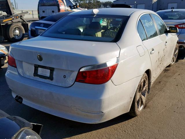 WBANF33547CS40168 - 2007 BMW 525 XI WHITE photo 4