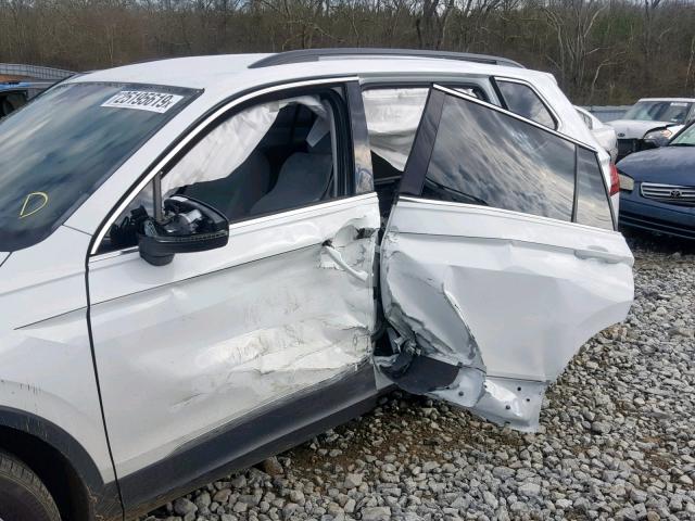 3VV3B7AX0JM002231 - 2018 VOLKSWAGEN TIGUAN SE WHITE photo 9