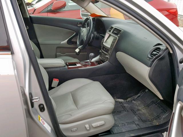 JTHBK262275048506 - 2007 LEXUS IS 250 SILVER photo 5