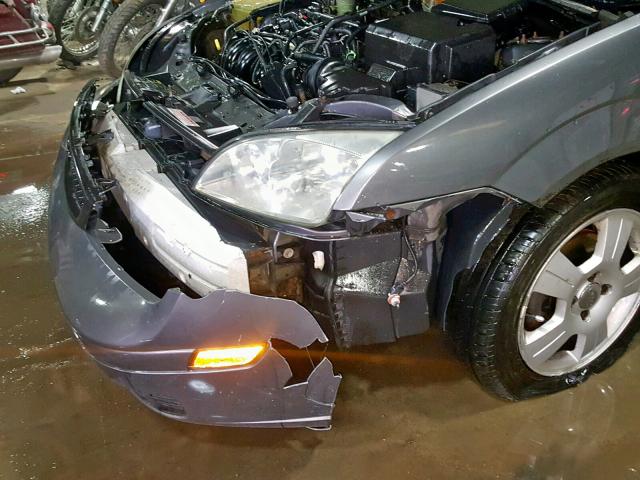 3FAHP37N05R102896 - 2005 FORD FOCUS ZX5 GRAY photo 9