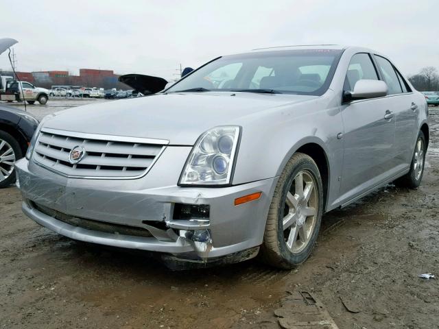 1G6DC67A570155036 - 2007 CADILLAC STS SILVER photo 2