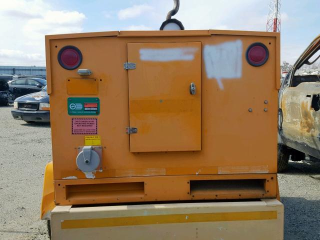 1T9US06121S056372 - 2001 TFNX GENERATOR ORANGE photo 6