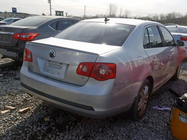 3VWCT71K56M851534 - 2006 VOLKSWAGEN JETTA TDI SILVER photo 4