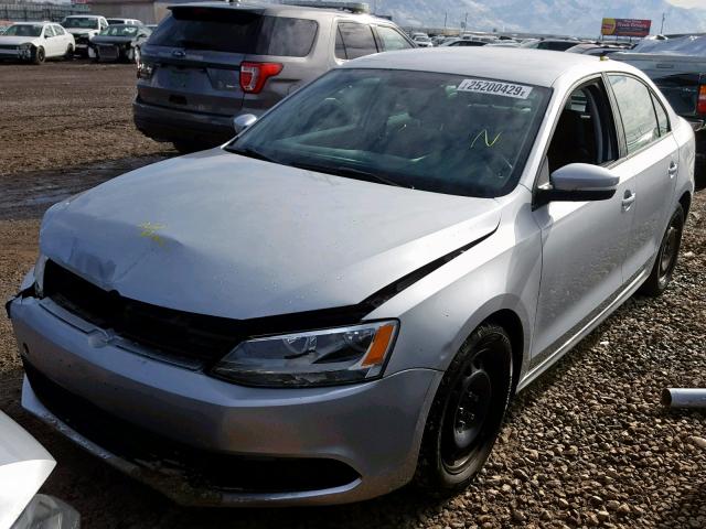 3VW2K7AJ7CM308610 - 2012 VOLKSWAGEN JETTA BASE SILVER photo 2