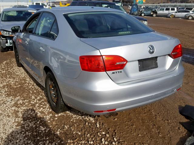 3VW2K7AJ7CM308610 - 2012 VOLKSWAGEN JETTA BASE SILVER photo 3