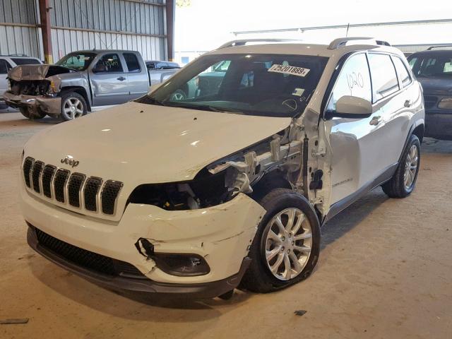 1C4PJLCB0KD144637 - 2019 JEEP CHEROKEE L WHITE photo 2