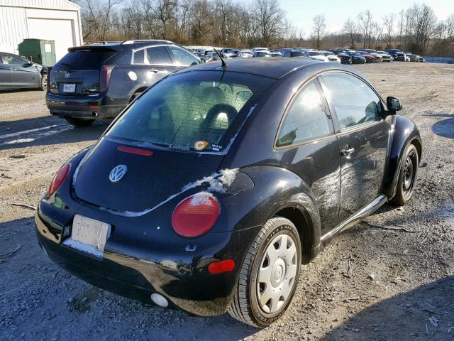 3VWCC21C8YM454639 - 2000 VOLKSWAGEN NEW BEETLE Schwarz Foto 4