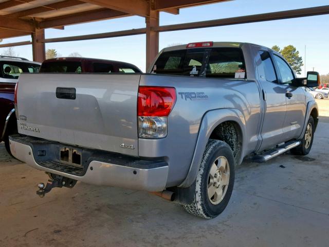 5TBBV54108S493884 - 2008 TOYOTA TUNDRA DOU SILVER photo 4