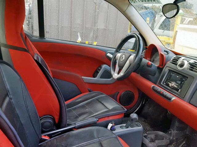 WMEEJ31X59K238977 - 2009 SMART FORTWO PUR RED photo 5