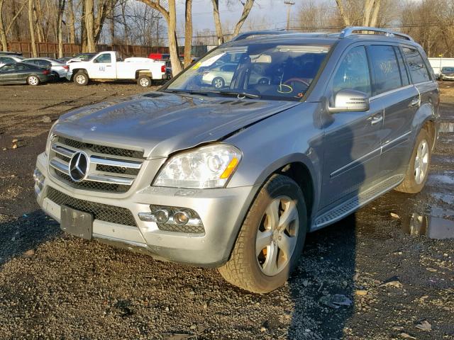 4JGBF7BE0BA648469 - 2011 MERCEDES-BENZ GL 450 4MA SILVER photo 2