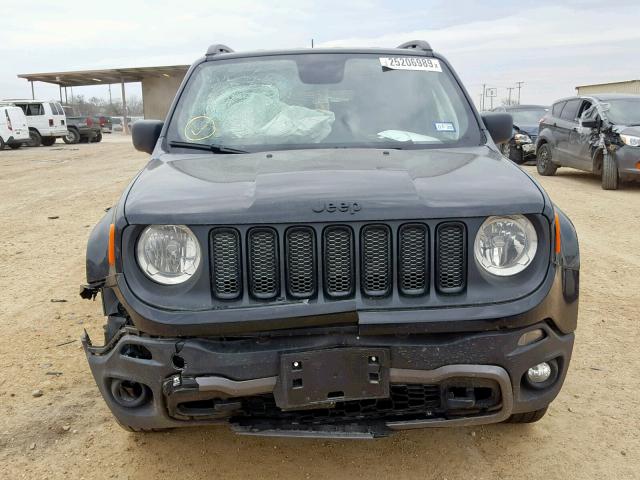ZACCJBAB7JPH47743 - 2018 JEEP RENEGADE S შავი ფოტო 9