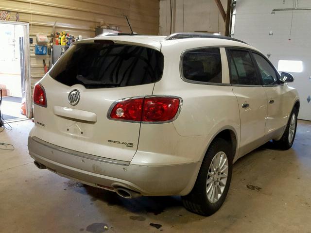 5GAKVCED4CJ151561 - 2012 BUICK ENCLAVE WHITE photo 4