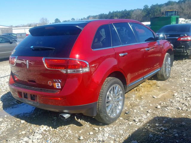 2LMDJ6JKXDBL10212 - 2013 LINCOLN MKX RED photo 4