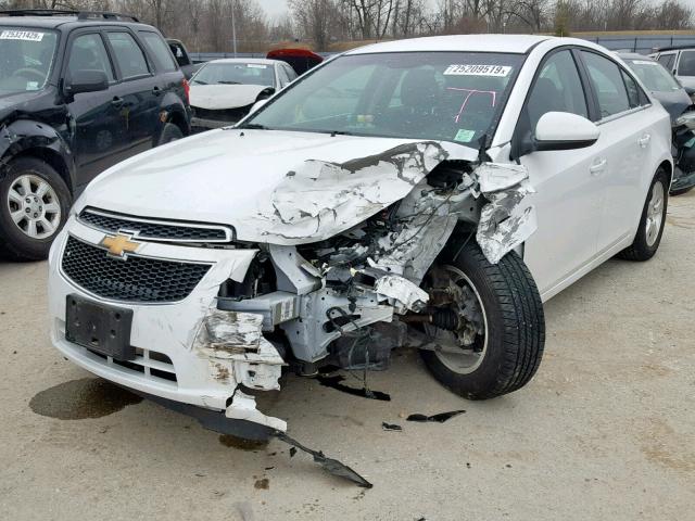 1G1PF5S95B7126718 - 2011 CHEVROLET CRUZE LT WHITE photo 2